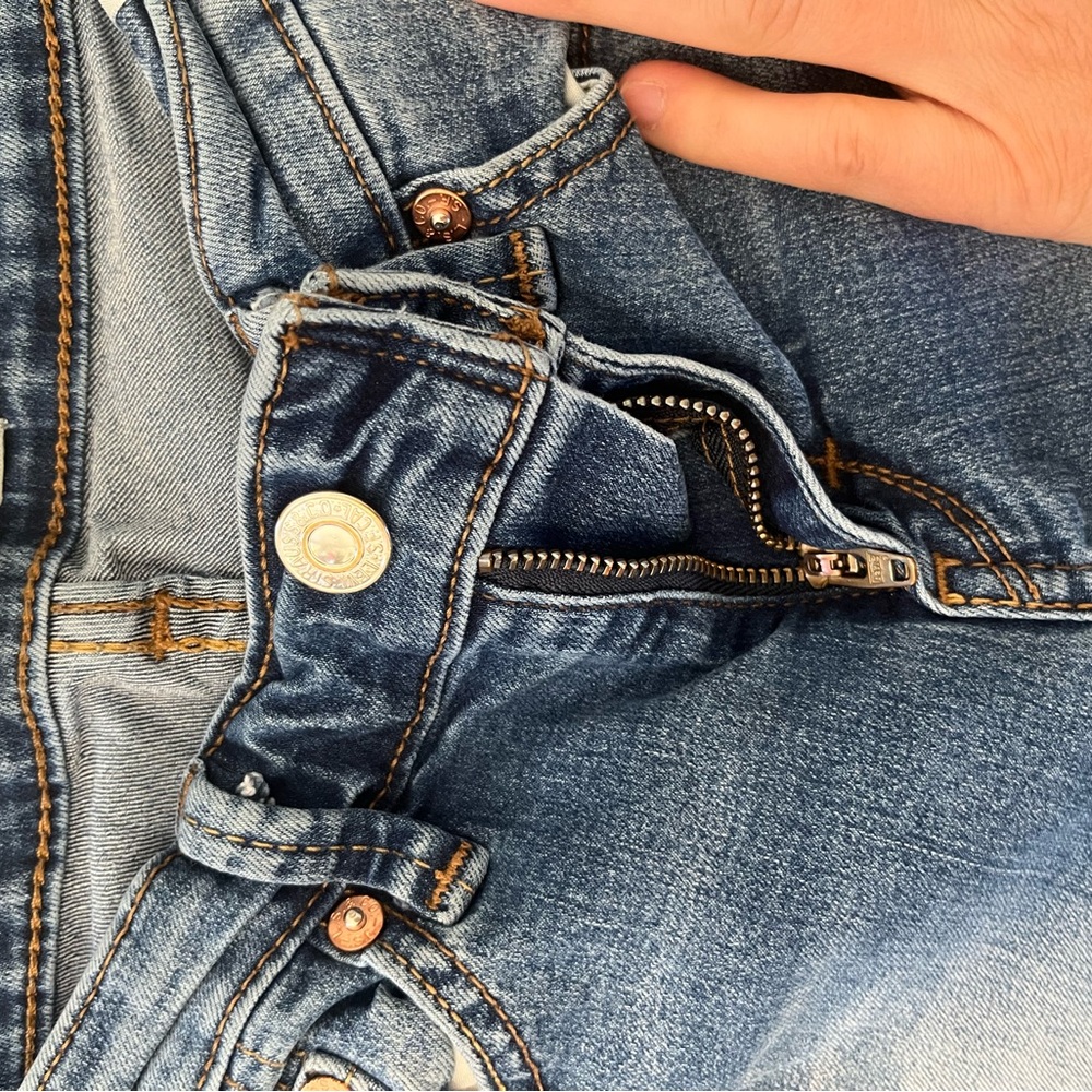 Levi’s - Picture 4 of 4